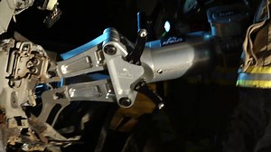 The iS280 is a compact, but powerful battery powered 28” spreader. By adding AMKUS’ (ERTs), the spread expands to 36" & also ships with removable, aggressive gator tips. Powered by DEWALT® FLEXVOLT™ 60 Volt battery that can be shared with other DEWALT tools likes saws & drills. | AMKUS Rescue Systems