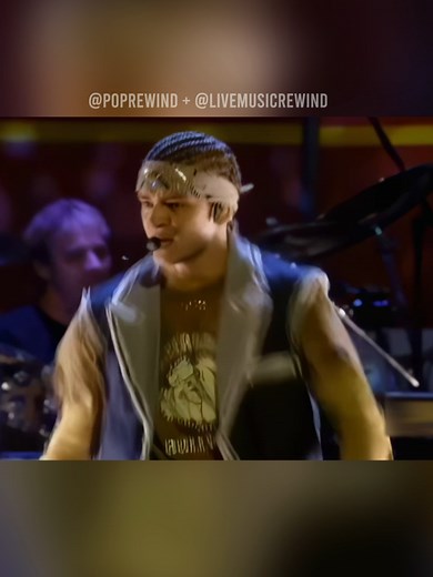 NSYNC's Live Performance of 'It's Gonna Be Me' at MTV Movie Awards 2000