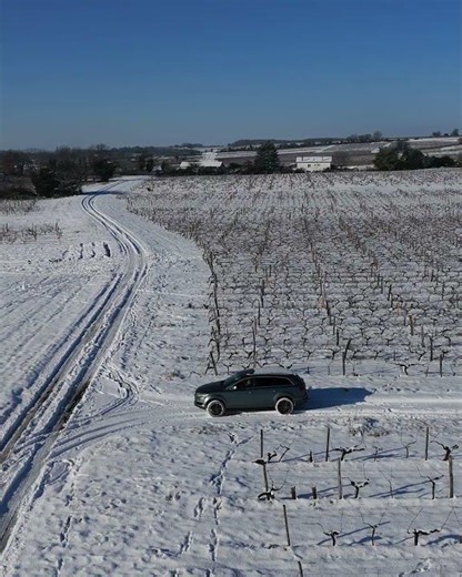 #DroneCinematic#MavicMini4Pro#VignesCognaçaises#Cognac #Neige #AudiQ7 #DroneCharente #CréationVidéo
