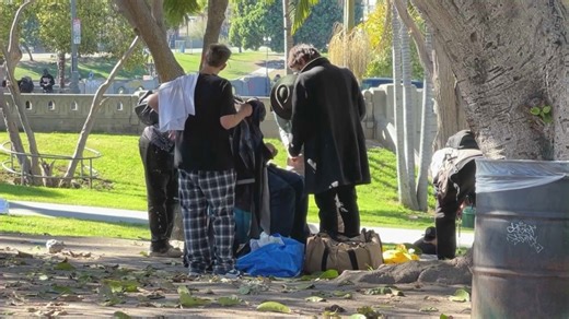Overdose deaths drop among homeless near MacArthur Park, new report shows