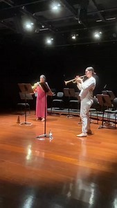 2K views · 136 reactions | Trechinhos do concerto de ontem. Contrastes IV- Bozza #trumpet #trumpetplayer #trumpetwoman #trumpetlove #trumpetlife #trompette #trompete #music #musician #art #brass #trumpetsolo #brassband #musicartist #trumpetconcerto #motivation #trompeta #musiclive #trompete #orchestra #orchestre #труба #トランペット #bozza #frechmusic #modernmusic | Alana Rana Dias | Facebook
