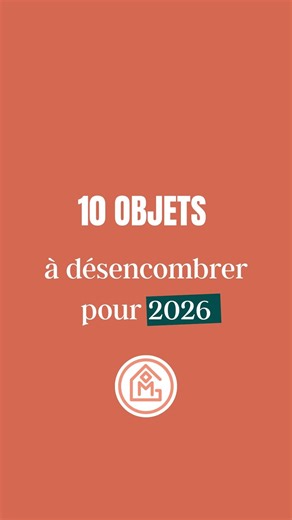 VIRGINIE PINSAULT🌸Home Organiser•Mam’s X4 on Instagram: "Nouvelle année • Nouvelle énergie RESET C’est le moment parfait pour faire le tri des objets de saison. Voici mon top pour désencombrer dès le début d’année: 1- Les guirlandes de Noël qui n’ont pas survécu cette année 2- Les rallonges électriques qui ne fonctionnent plus 3- Tes verres à pieds dépareillés que tu n’utilises pas 4- Tes assiettes dépareillées que tu gardes au cas-où 5- Tes chaussures d’hivers que tu ne mets pas 6- Les gants s