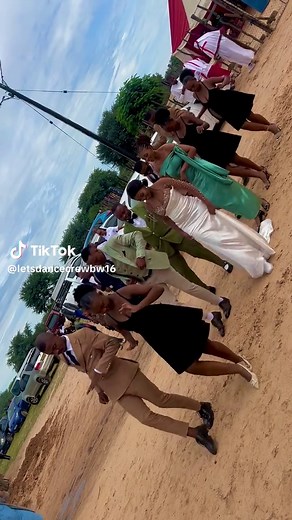 Available for weddings dance choreographer WhatsApp 74517270