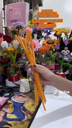 DIY Flower Pen Holder Tutorial with Fuzzy Wire/Pipe Cleaner