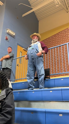Mitch the Appleknocker man is here at the SIC Volleyball Tournament supporting the Cobden Junior High Volleyball girls! He is the live action mascot of the Cobden Appleknockers!