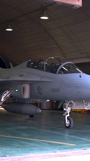 165K views · 3.8K reactions | Built for tomorrow’s missions. ✈️⚓ The TF-50N is our advanced fastjet trainer—combining 5th-gen systems and proven reliability to prepare the next-generation of pilots and naval aviators for 4th and 5th Gen fighter missions and beyond. #Hook25 | Lockheed Martin | Facebook