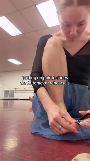 Mackenzie Davis on Instagram: "work boots for rehearsal 🩷🩰🩷 #ballet #ballerina #ballettok #balletcore #pointe #pointeshoes #dance #dancer #balletclass #nutcracker"