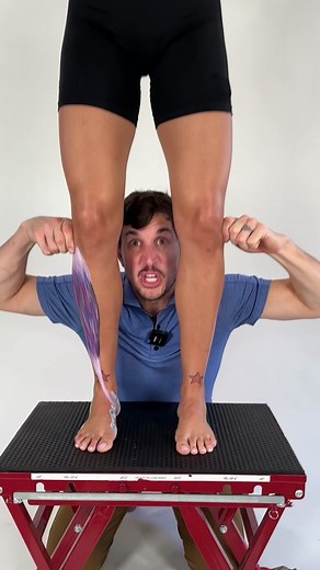 Your knock knees are coming from your inverted ankles. 👀 How do you address this? Simply reverse that s#!t💥The anterior and posterior tibialis muscles likely need to put in some work! This is why we love the Kinesis board from @Naboso - its awesome for working on the anterior muscle either with or without resistance (use code MOVEU for 10% off) When the ankle turns out, the arch is being strengthened with that ant tib. This simple work is Fixing Yo S#!t at it’s finest … and simplest! 🙌 How to