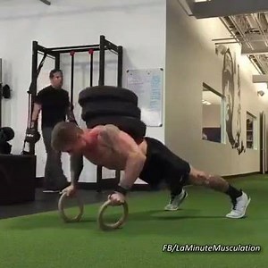 Force, équilibre et coordination ! 💪 ➡ Pour plus de vidéos : La Minute Musculation | La Minute Musculation