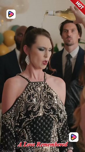 74 reactions | So Hot!This short drama is so hot that I can't stop...