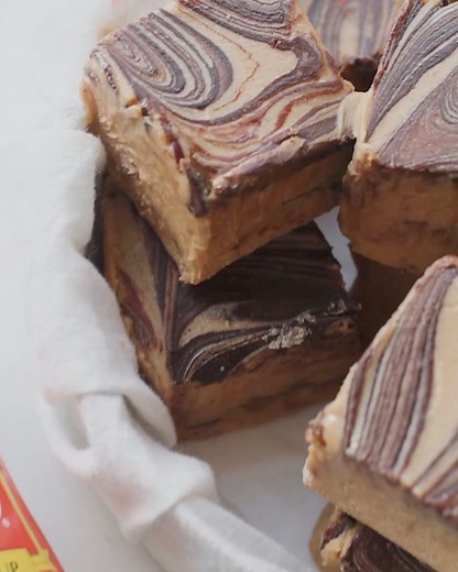 Make your Halloween a treat with this simple Smooth & Creamy Peanut Butter Fudge recipe—so delicious it’s spooky! | Karo Syrup