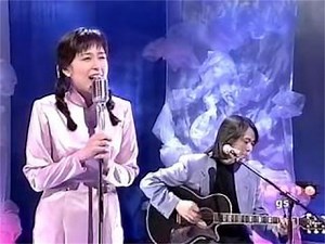 カラオケ DAMランキング上位の定番デュエット曲10選  男女編