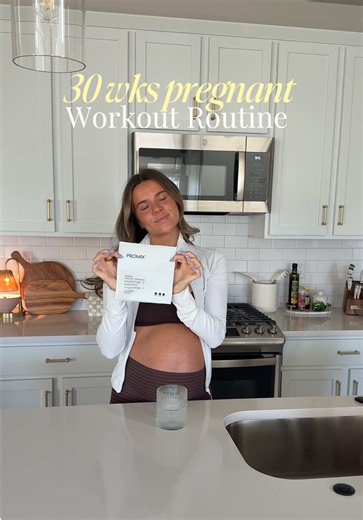 getting bigger & bigger everyday but wouldn’t change it for the world !! 🤎 #pregnancyworkout #thirdtrimesterbelike #newmoms #pelvicfloorexercises #springbaby @Promix Nutrition @HYDROJUG @shopvitality @Ritual @lululemon