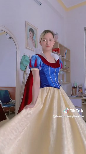 تصميم فستان سنو وايت المذهل ❤️💋💃🏼