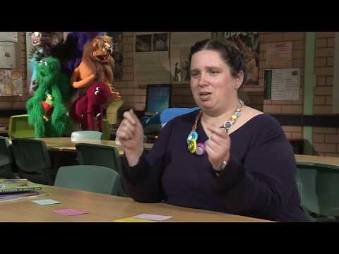 Teaching With Puppets
