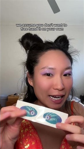 Can You Blend Press-On Eyeshadow? We're Testing it Out