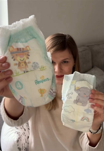 Pampers Premium Care czy Pantsy - sprawdź, która pieluszka najlepiej pasuje do Twojego maluszka! 🩵 #pampers #baby #parentlife #dziecko #pieluszki