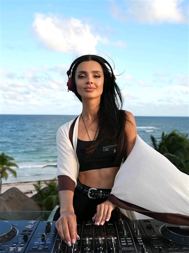 #melodictechno #electronicmusic #musiclovers #clubmusic