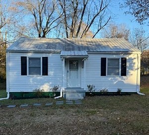 1020 Willard St, Greensboro, NC 27405