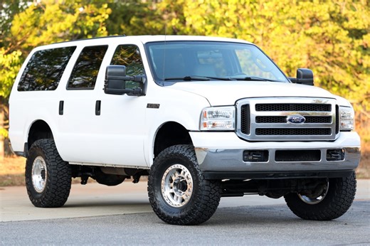 31k-Mile 2005 Ford Excursion XLT Power Stroke 4x4