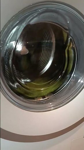 Very unbalanced spin LG washing machine #lg #washingmachine