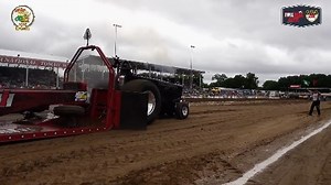FEATURE WEEK | DAN MAYER WITH 2025 SEASON RECAP | SUPER STOCK DIESEL TRACTORS Full Pull Feature Week is here! Dan Mayer brings you some exciting 2025 season recaps from the SUPER STOCK DIESEL TRACTOR class. Remember to turn on those notifications! We will be bringing you MORE Feature Week content EVERY DAY! Stay hooked! #fullpulllive #tractorpulling #fullpull #truckandtractorpulling #superstockdiesel #featureweek #viralvideo #trendingvideo #superstockdieselweek Triple Bypass - Ross Family Pullin