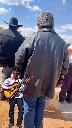 Videos de Yony Yañez (@yony_yanez) con “sonido original - Yony Yañez”