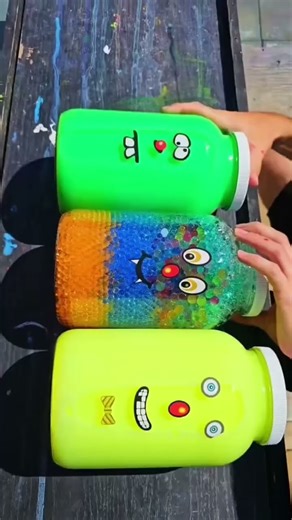 bottle flipping #beerbottle #bottleflip #funny #bottlegames #shortvideo #experiment #bottletricks