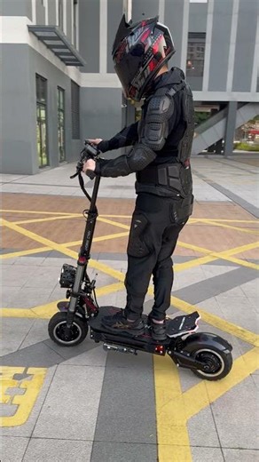 This Scooter Plays Music While You Ride 😳🎶