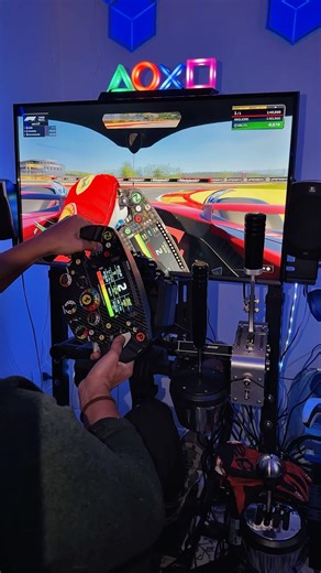 NO ASSISTS?! 😳 This is F1 25 on a real setup… #f125 #simracing #simracer #t598 #sf1000 #ps5