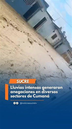 #28dejulio | Durante la tarde de este martes 28 de julio, una fuerte jornada de precipitación en la ciudad de Cumaná provocó el desbordamiento de los canales de drenaje pluvial, afectando de manera directa a diversas comunidades de la entidad. La acumulación imprevista de agua generó anegaciones significativas en estas vías e infraestructuras, resultando en daños materiales para múltiples viviendas de la zona que se vieron vulneradas por el ingreso del caudal. #noticias #sucre #cumaná #lluviasfu