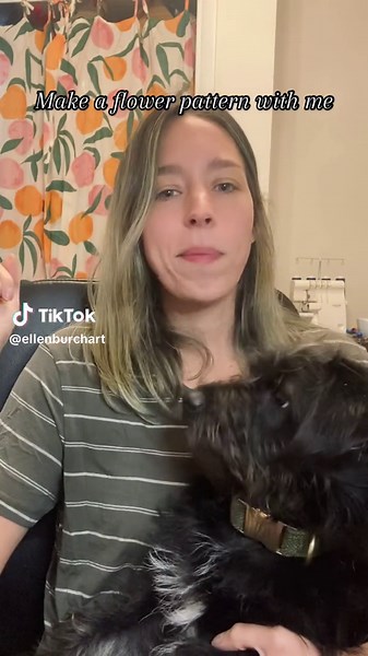 Grab the popcorn and make a floral pattern witb me for May Day! 🌸 #procreate #artistsoftiktok #surfacedesign #floralart #patterndesign #flowers #illustration