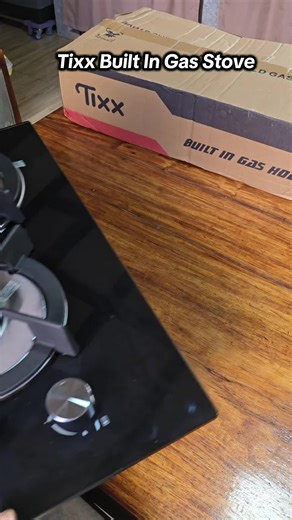 Tixx Built In Gas Stove: Efficiency and Design