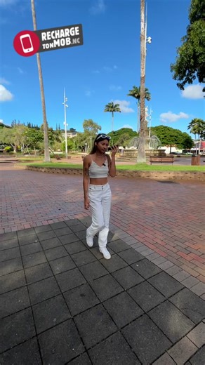 𝗘𝘁 𝘁𝗼𝗶 𝘁'𝗲́𝗰𝗼𝘂𝘁𝗲𝘀 𝗾𝘂𝗼𝗶 𝗰𝗼𝗺𝗺𝗲 𝗺𝘂𝘀𝗶𝗾𝘂𝗲 ? 🎧🎶 Avec Recharge ton Mob, recharge ton crédit en quelques clics pour écouter ta musique préférée en ligne ! 😎 𝗥𝗲𝗰𝗵𝗮𝗿𝗴𝗲 𝘁𝗼𝗻 𝗺𝗼𝗯 𝗱𝘂 𝗰𝗿𝗲́𝗱𝗶𝘁 𝗲𝗻 𝗾𝘂𝗲𝗹𝗾𝘂𝗲𝘀 𝗰𝗹𝗶𝗰𝘀 #rechargetonmob #pasdecredit? #newcal #nouvellecaledonie #pourtoi #fyp