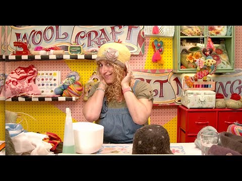 How to Make a Felt Hat using Wet Felting & Wool Tops