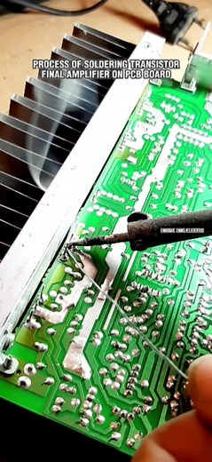 37K views · 264 reactions | the process of soldering the final transistor on the power amplifier PCB board #electronic #soldering #pcbboard #Layout #amplifier #transistor #tutorial #creative #solutions #guide | Herman Suhaemi | Facebook
