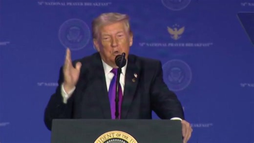 Trump Mocks Mealtime Prayer at National Prayer Breakfast