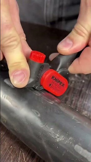 "The KNIPEX 16 40 150 SB