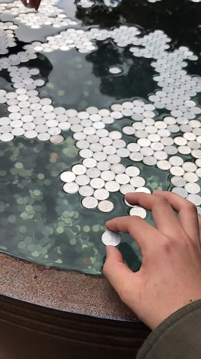 初詣と金比羅山での一円玉浮かせ体験