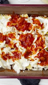 Add this easy meal to your list of meal to make this week! CHICKEN PARMESAN RAVIOLI LASAGNA. 5 ingredients 1 hour= the best meal you’ll have all week! 🙌 Ingredients: 20 oz BUITONI Chicken Parmesan Ravioli 15 oz ricotta cheese 15 oz BUITONI Marinara Sauce 1/4 cup BUITONI Parmesan Cheese 1 1/2 cup mozzarella cheese Directions: 1. Pre-heat oven to 375° F and spray an 8”X8” ceramic or glass baking dish with non-stick cooking spray. 2. Place a thin layer of BUITONI Marinara sauce on the bottom of th