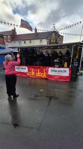 WILLENHALL SINGERS at Rotary Christmas Market 🎄 2025 | Rotary in Willenhall