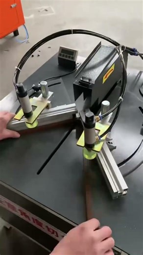 #doors #windows #Angle cutting machine