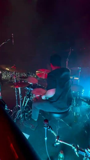 "The Lines" live from DO YOU FEEL LOVE TOUR 2026