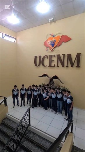 🎓✨ ¡Recibimos con orgullo a los seniors del Saint Paul Academy en nuestro campus de UCENM Pedro Sula! ✨🎓 Nuestros futuros universitarios vivieron una experiencia única 💙 Conocieron de cerca toda nuestra oferta académica, recorrieron los laboratorios y descubrieron las oportunidades que los esperan en UCENM. 🔬 Ciencia 💻 Tecnología 🧠 Innovación 📚 Formación con valores Se mostraron felices, motivados e impresionados con todo lo que ofrece nuestra universidad 🙌✨ ¡Gracias por visitarnos! Las 
