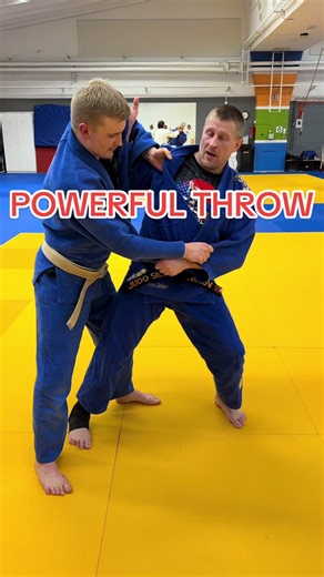 Powerful Judo Throw Technique