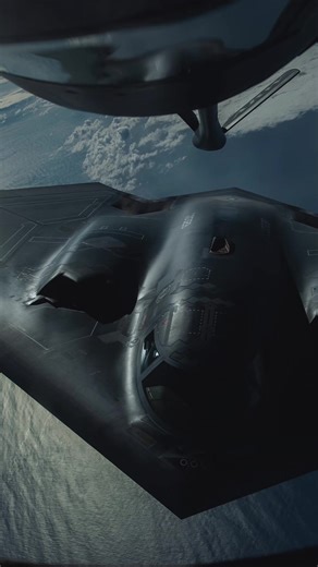 #b2 #b2spirit #เครื่องบินทิ้งระเบิดล่องหน #🇺🇸🇺🇸🇺🇸 #เครื่องบินรบ B-2 Spirit (หรือที่รู้จักกันในนาม