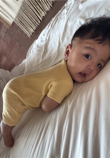 Morning Moments with Erika Carlina and Baby Andrew