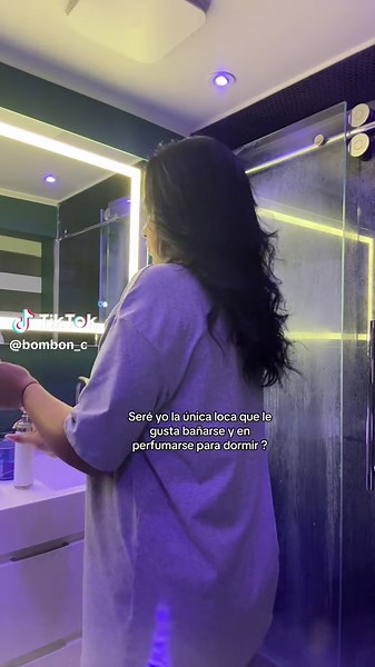 Nighttime Routine: Bathing and Perfuming Before Bed