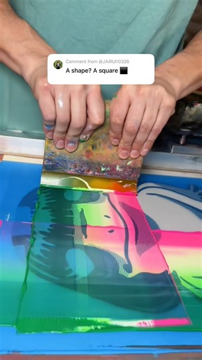 Is Swiping In A Square The ULTIMATE Screen Printing Technique?! 🟩