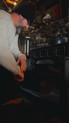 Cabin life - cape cod lighter | Hank Erwin